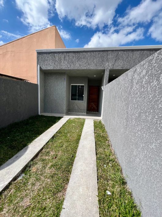 Ótima casa no bairro Tatuguara - com 2 quartos