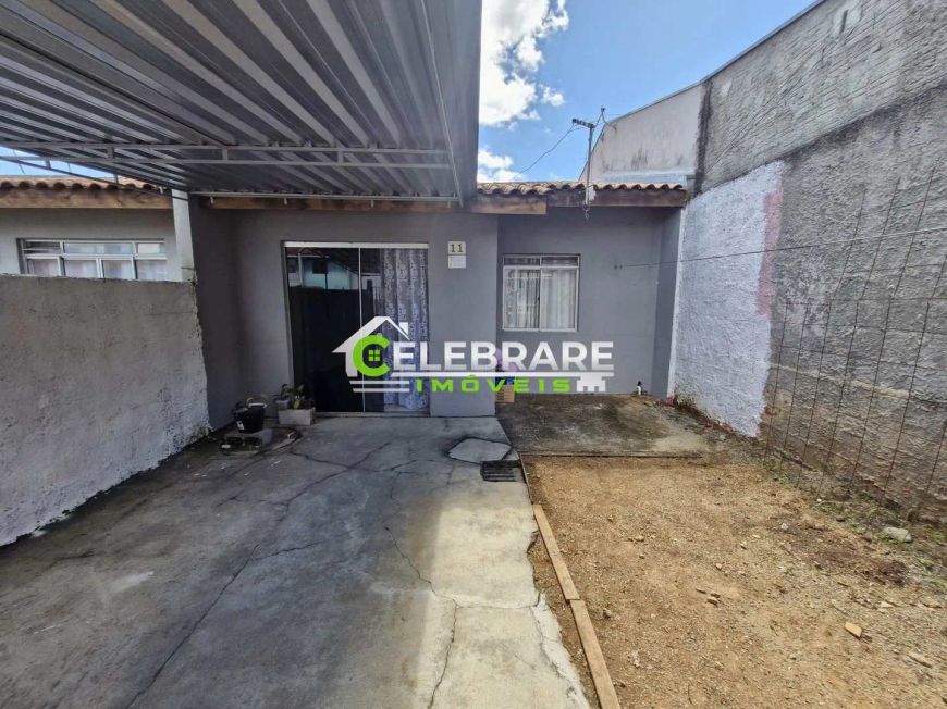 ÓTIMA CASA DE COND. NO STA CÂNDIDA! 02 QTOS,GARAGEM COBERTA