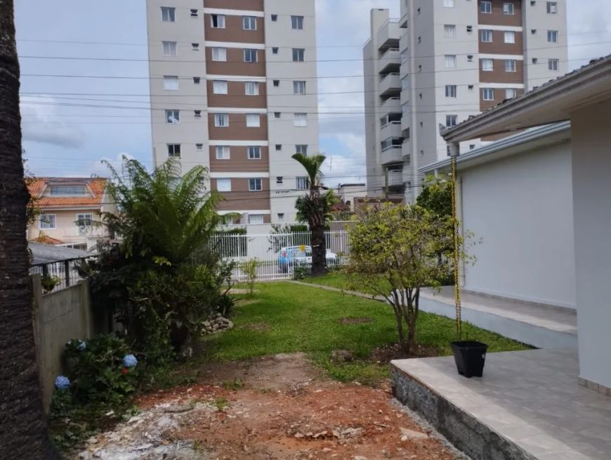 Terreno à venda por R$ 750000.00, 418.00 m2 - NOVO MUNDO - CURITIBA/PR