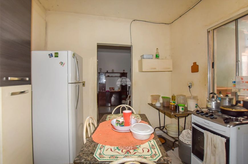Sobrado para venda com 3 quartos em Xaxim - Curitiba - PR