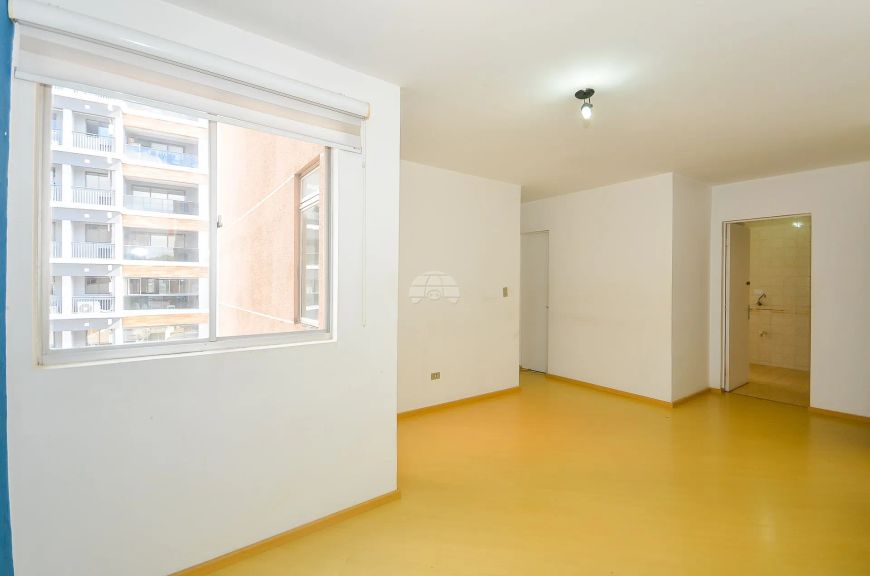 Apartamento com 2 quartos em Cabral - Curitiba - PR