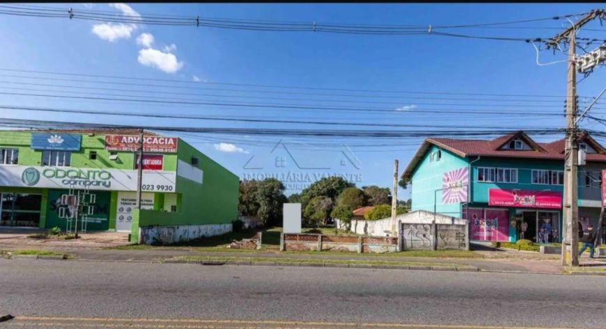 Terreno de rua no bairro Orleans em Curitiba - PR