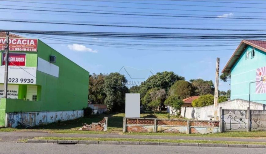 Terreno de rua no bairro Orleans em Curitiba - PR