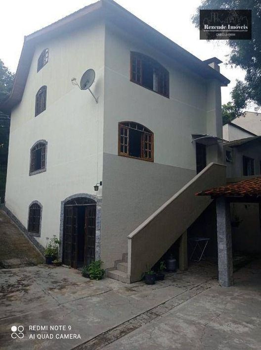 Sobrado Condominio Fechado - Santa Cândida - Curitiba