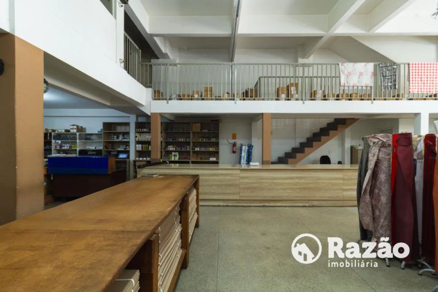 PRÉDIO COM ÁREA TOTAL 1.000m² - CENTRO - REF 5969-RAZÃO