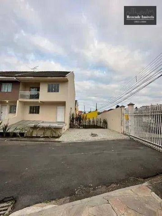 Sobrado à venda no Bairro Alto - Curitiba/PR