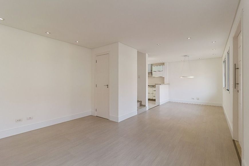 Sobrado com 3 dormitórios à venda, 124 m² por R$ 780.000,00 - Barreirinha - Curitiba/PR