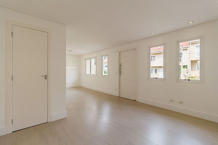 Sobrado com 3 dormitórios à venda, 124 m² por R$ 780.000,00 - Barreirinha - Curitiba/PR