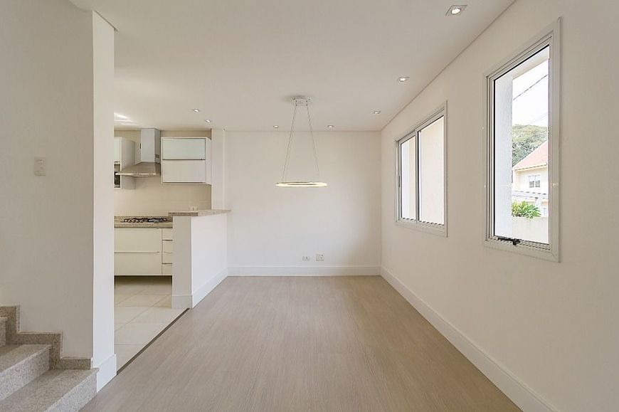 Sobrado com 3 dormitórios à venda, 124 m² por R$ 780.000,00 - Barreirinha - Curitiba/PR
