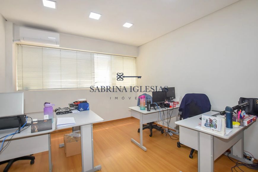SALA COMERCIAL A VENDA NO CENTRO DE CURITIBA