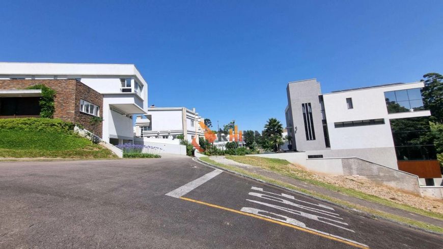 Terreno em condomínio no Pilarzinho