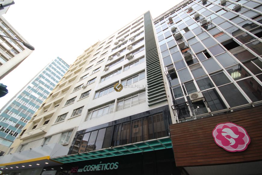 Sala comercial à venda em ótima localização no centro de Curitiba