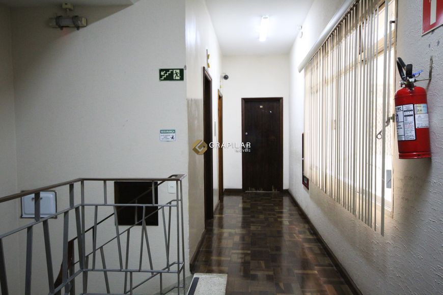 Sala comercial à venda em ótima localização no centro de Curitiba