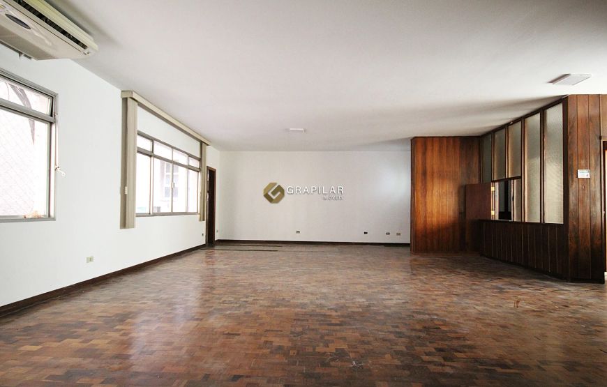 Sala comercial à venda em ótima localização no centro de Curitiba