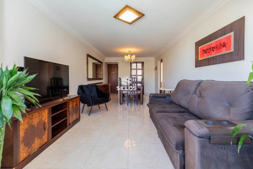 Apartamento com 3 quartos e 1 suíte à venda no Ahú