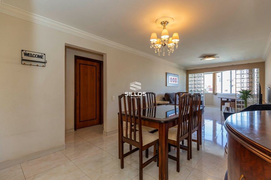 Apartamento com 3 quartos e 1 suíte à venda no Ahú