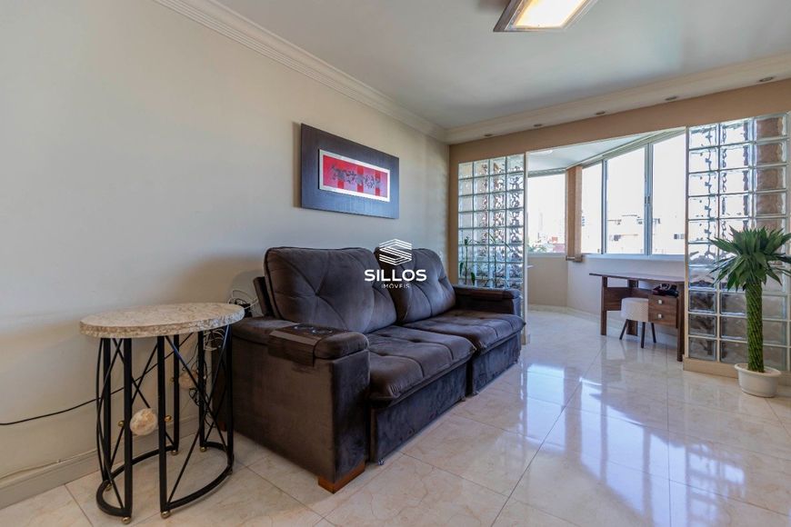 Apartamento com 3 quartos e 1 suíte à venda no Ahú