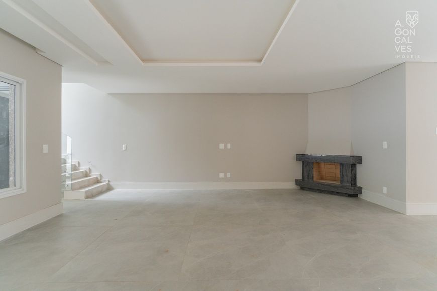 Casa em Condomínio, 04 Suítes, 04 Vagas, Terraço, Jardim das Américas, Curitiba.