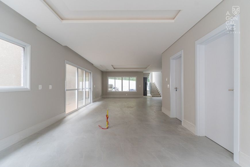 Casa em Condomínio, 04 Suítes, 04 Vagas, Terraço, Jardim das Américas, Curitiba.