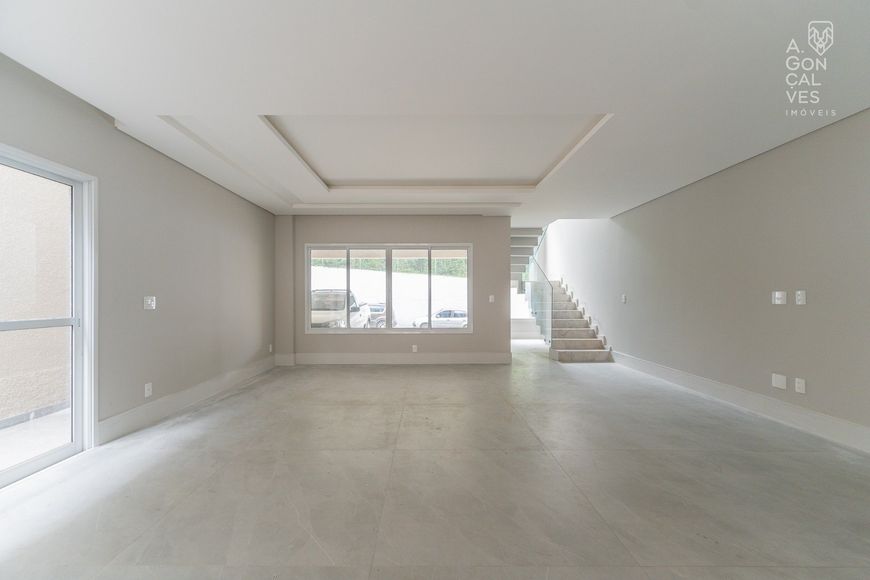 Casa em Condomínio, 04 Suítes, 04 Vagas, Terraço, Jardim das Américas, Curitiba.