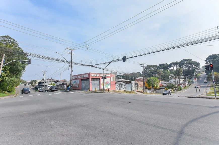 Terreno de Esquina comercial com 300m2 - 10x30