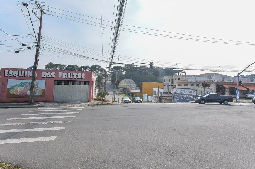 Terreno de Esquina comercial com 300m2 - 10x30