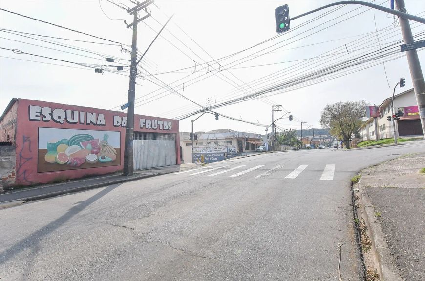 Terreno de Esquina comercial com 300m2 - 10x30