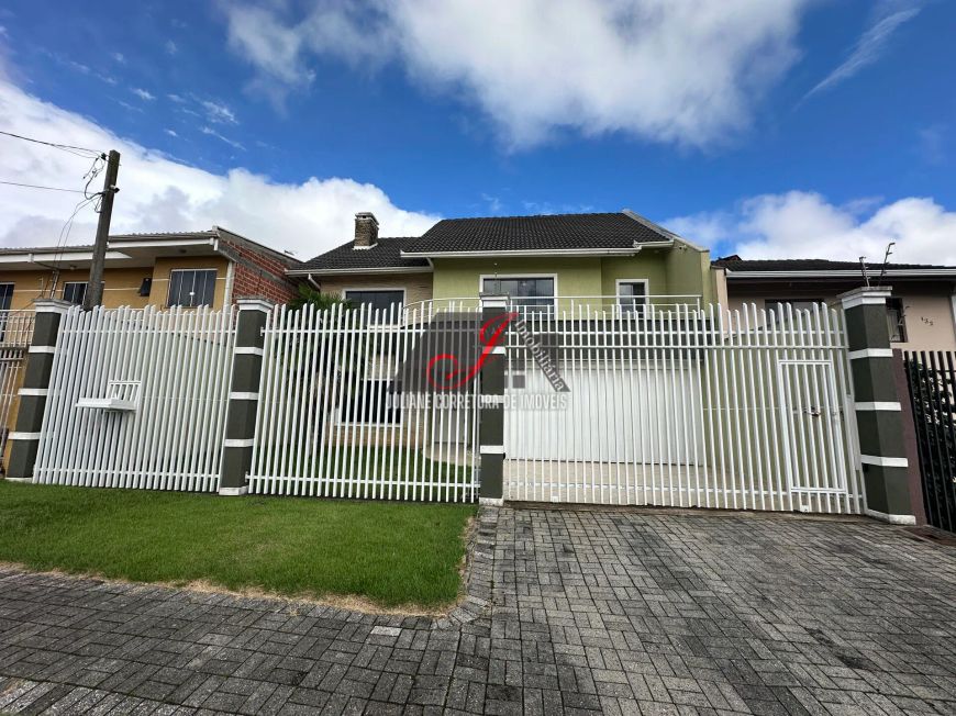 Casa Alto Padrão à venda, bairro Pinheirinho em Curitiba.