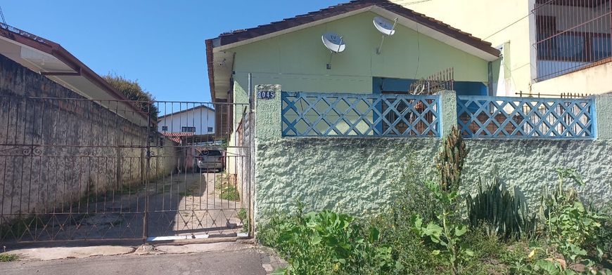 Lote/Terreno para venda com 500 metros quadrados em Guaíra - Curitiba - PR