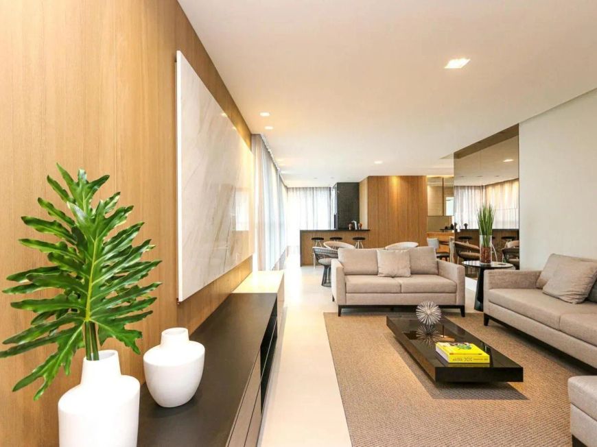 Apartamento no Cabral 3 suítes. Novo.