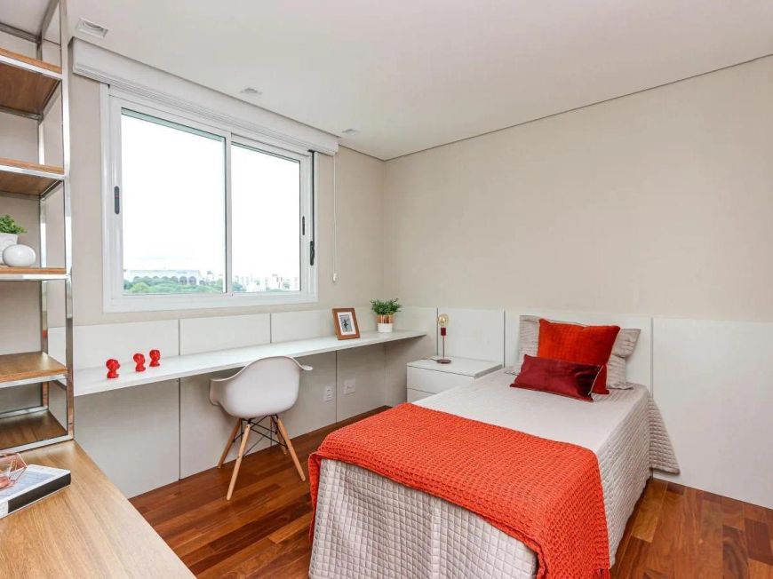 Apartamento no Cabral 3 suítes. Novo.