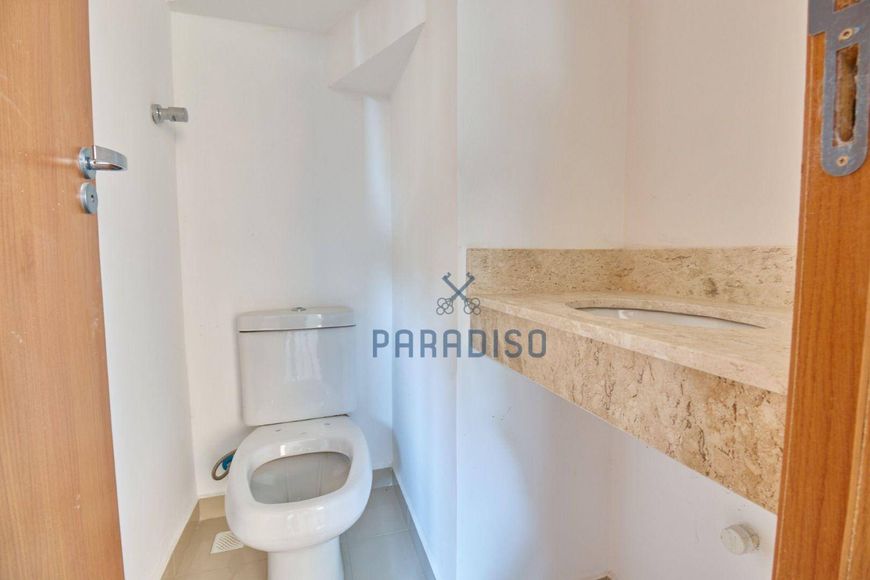 Sobrado com 3 dormitórios à venda, 128 m² por R$ 690.000,00 - São Braz - Curitiba/PR