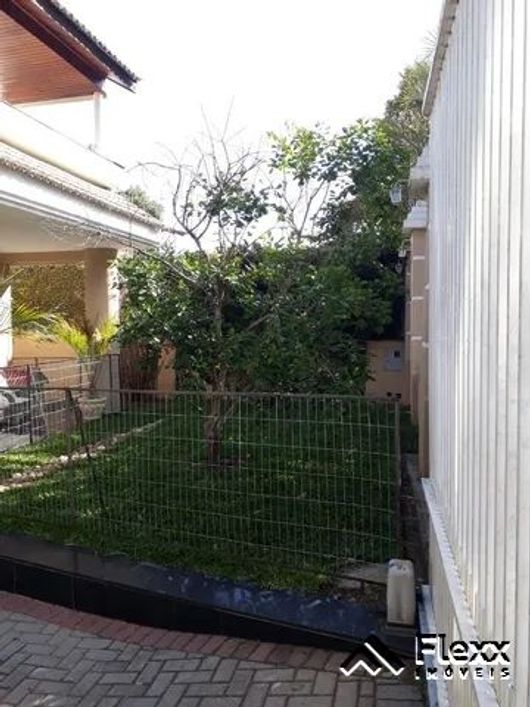 Sobrado com 4 dormitórios à venda, 540 m² por R$ 1.750.000,00 - Guaíra - Curitiba/PR