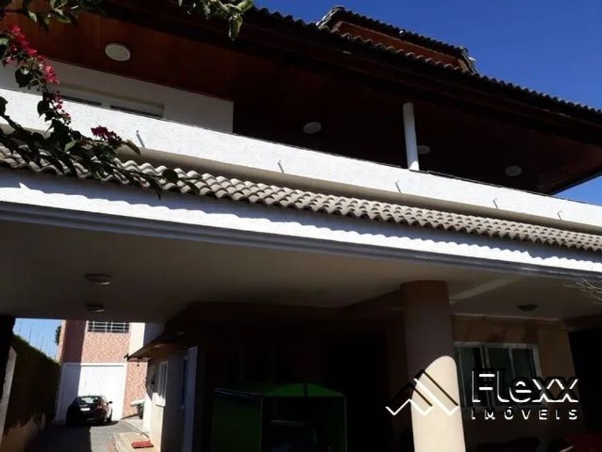Sobrado com 4 dormitórios à venda, 540 m² por R$ 1.750.000,00 - Guaíra - Curitiba/PR