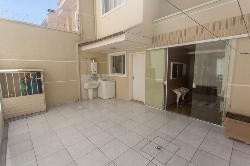 Lindo Sobrado com localização Privilegiada no Neoville