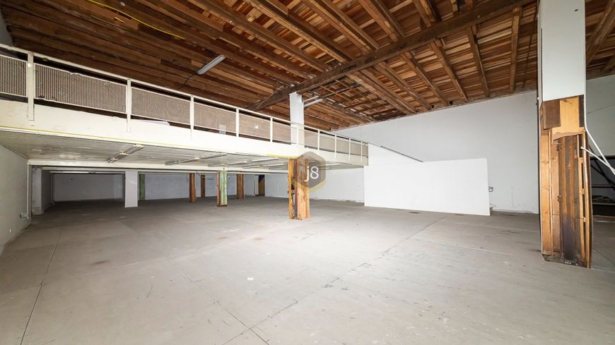 IMÓVEL COMERCIAL NO CENTRO DA CIDADE! Imóvel comercial no centro da cidade - J8
