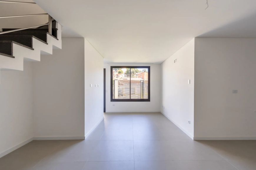 SOBRADO com 3 dormitórios à venda com 157m² por R$ 923.000,00 no bairro Pilarzinho - CURITIBA / PR