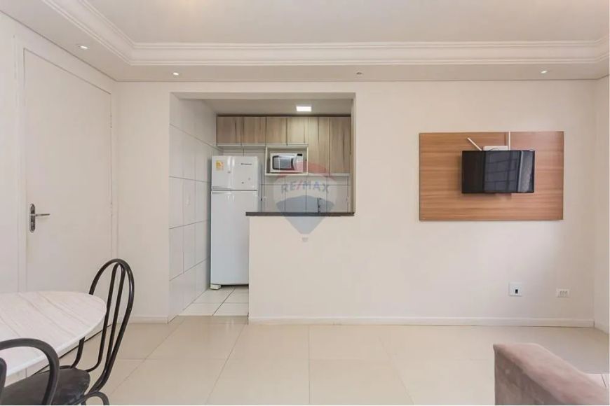 Apartamento em Condominio Clube - 2 quartos - 1 suíte - Pinheirinho
