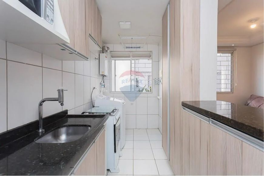 Apartamento em Condominio Clube - 2 quartos - 1 suíte - Pinheirinho