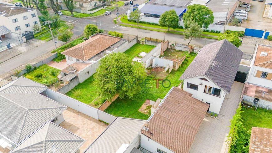 Terreno 704m² no Parolin