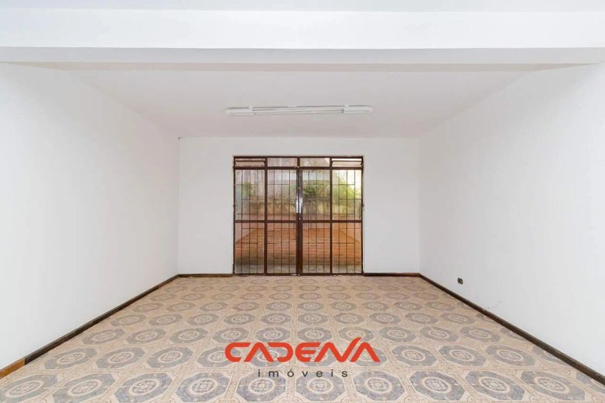 Casa com 3 quartos e 1 vaga para aluguel no Alto da Glória