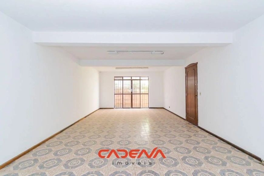 Casa com 3 quartos e 1 vaga para aluguel no Alto da Glória