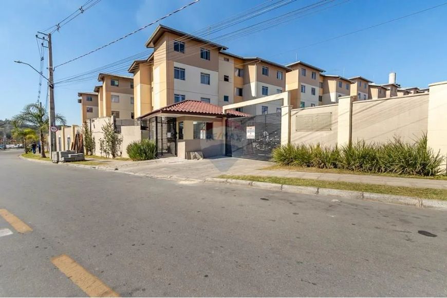 Apartamento à Venda Condomínio Imbuia IV, bairro Santa Cândida 2 quartos.