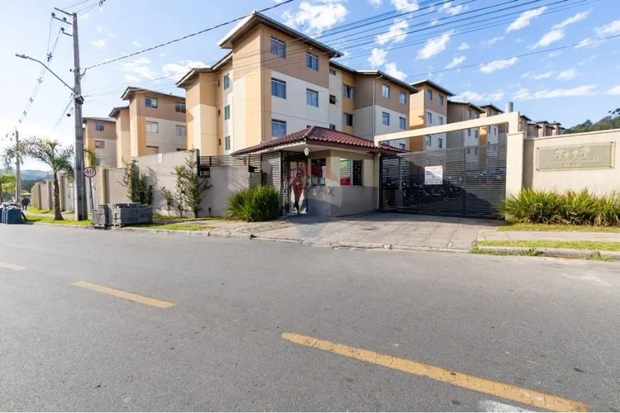 Apartamento à Venda Condomínio Imbuia IV, bairro Santa Cândida 2 quartos.