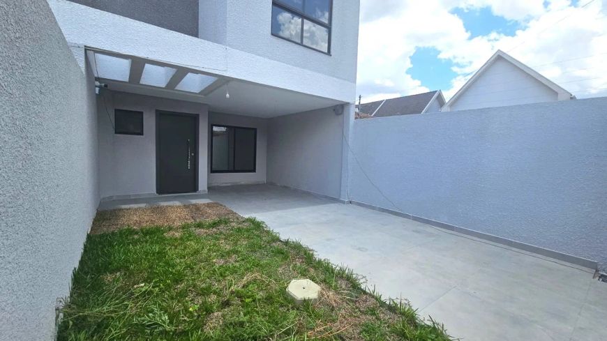 Sobrado com 3 suítes à venda, 150 m por R 858.000 - Boqueirão - Curitiba PR