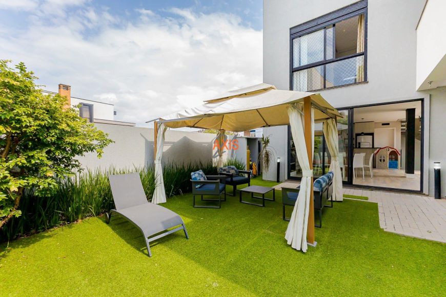 Casa em Condomínio com 3 suítes no Green Village Park Condominium