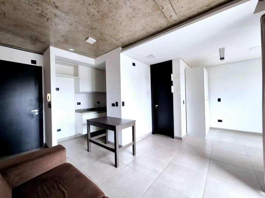 Apartamento 1 Dormitório, 33 m², aluguel de R$ 2.100 + Taxas - Prado Velho, Curitiba (PR)