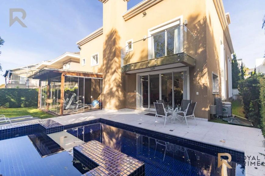 Casa Alto Padrão em Condomínio, Mobiliada, com Jardim, Piscina e 3 suítes à venda - 420m2 - Campo Co