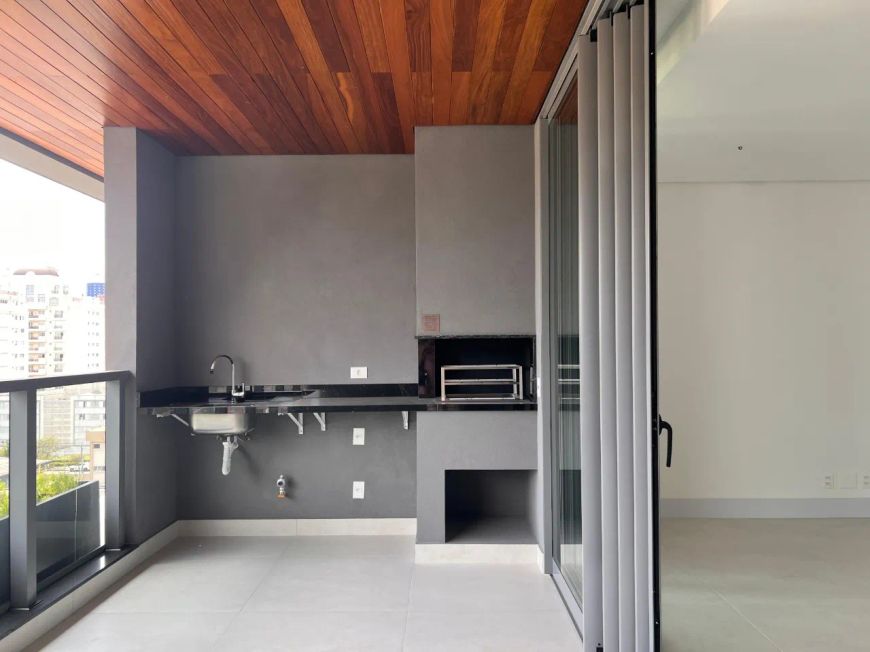 Luxuoso apartamento no Batel com 3 suítes e 2 vagas em Curitiba.