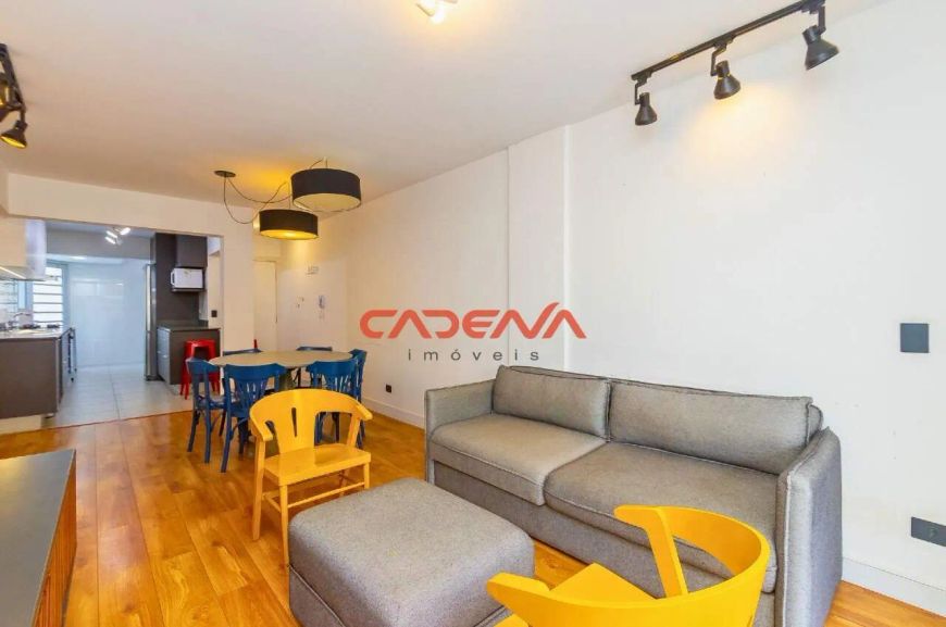 Apartamento com 2 quartos e 1 vaga para aluguel no Água Verde